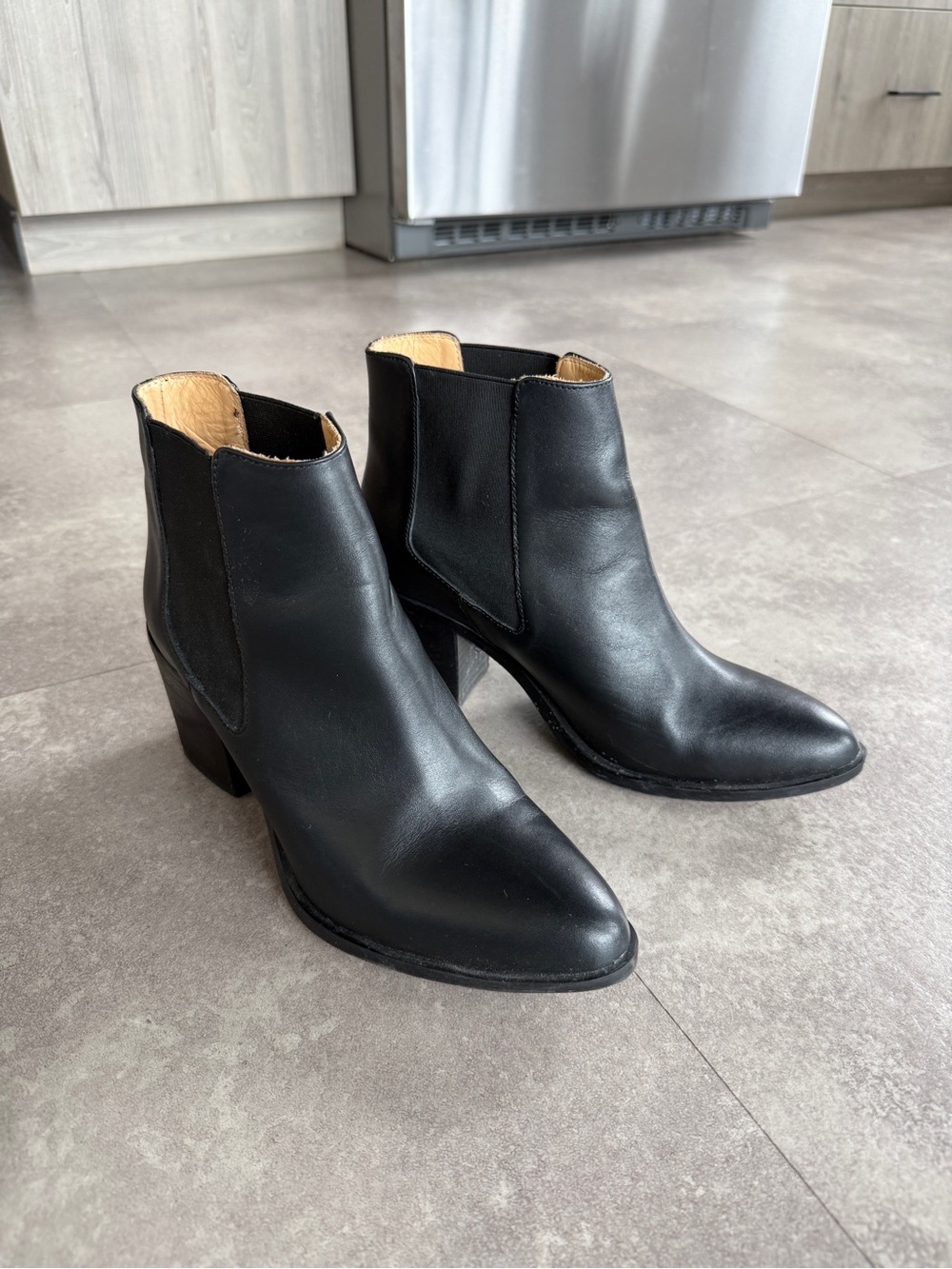 Nisolo Heeled Chelsea Boot - Black - 10